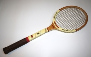 Stará dřevěná tenisová raketa Maxima Torneo Superflex, Itálie 1976